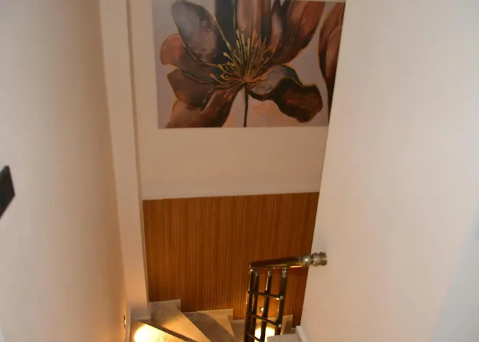 Apartamento Fethiyede evinizdeki rahatlığın adresi 4 oda 1 salon 8 yatak 2 banyo ihtiyacınız olan tüm eşyalar vardır *