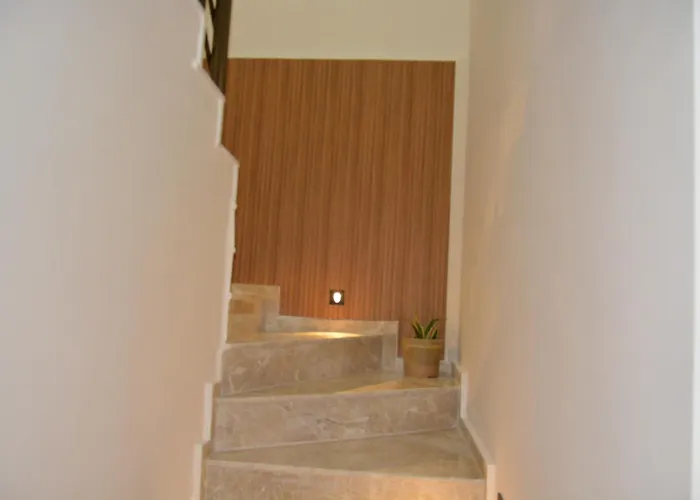 Fethiyede evinizdeki rahatlığın adresi 4 oda 1 salon 8 yatak 2 banyo ihtiyacınız olan tüm eşyalar vardır Apartamento *