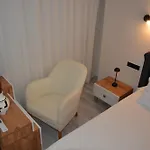 Daire Fethiyede Evinizdeki Rahatlığın Adresi 4 1 Salon 8 Yatak 2 Banyo Ihtiyacınız Olan Tüm Eşyalar Vardır