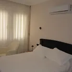 Daire Fethiyede Evinizdeki Rahatlığın Adresi 4 1 Salon 8 Yatak 2 Banyo Ihtiyacınız Olan Tüm Eşyalar Vardır