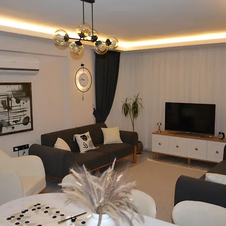 Fethiyede Evinizdeki Rahatligin Adresi 4 Oda 1 Salon 8 Yatak 2 Banyo Ihtiyaciniz Olan Tuem Esyalar Vardir * 费特希耶