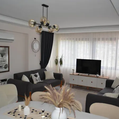 Fethiyede Evinizdeki Rahatligin Adresi 4 Oda 1 Salon 8 Yatak 2 Banyo Ihtiyaciniz Olan Tuem Esyalar Vardir * 费特希耶