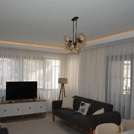 Fethiyede Evinizdeki Rahatligin Adresi 4 Oda 1 Salon 8 Yatak 2 Banyo Ihtiyaciniz Olan Tuem Esyalar Vardir * 费特希耶
