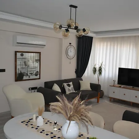 Fethiyede Evinizdeki Rahatligin Adresi 4 1 Salon 8 Yatak 2 Banyo Ihtiyaciniz Olan Tuem Esyalar Vardir Apartment