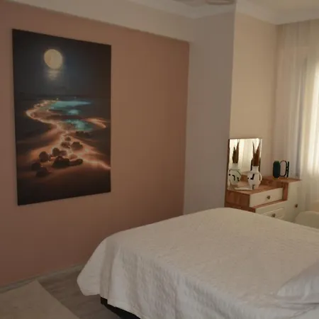Apartment Fethiyede Evinizdeki Rahatligin Adresi 4 1 Salon 8 Yatak 2 Banyo Ihtiyaciniz Olan Tuem Esyalar Vardir *