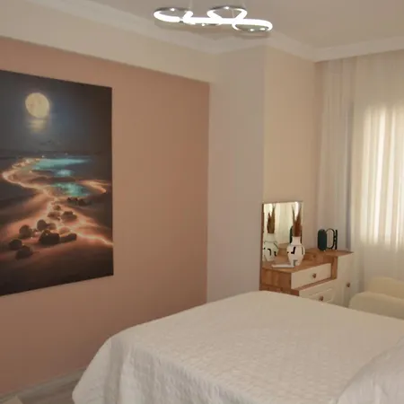 Fethiyede Evinizdeki Rahatligin Adresi 4 1 Salon 8 Yatak 2 Banyo Ihtiyaciniz Olan Tuem Esyalar Vardir