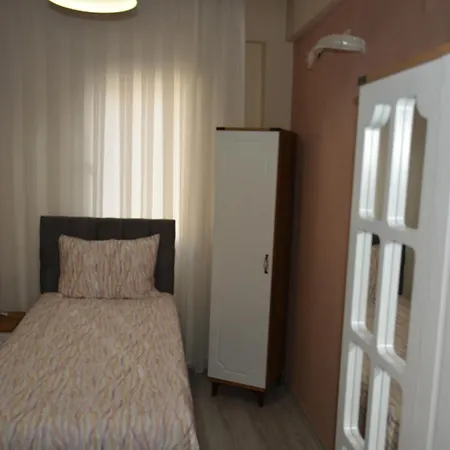 Fethiyede Evinizdeki Rahatligin Adresi 4 1 Salon 8 Yatak 2 Banyo Ihtiyaciniz Olan Tuem Esyalar Vardir