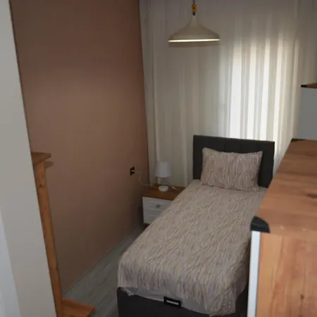 Fethiyede Evinizdeki Rahatligin Adresi 4 1 Salon 8 Yatak 2 Banyo Ihtiyaciniz Olan Tuem Esyalar Vardir
