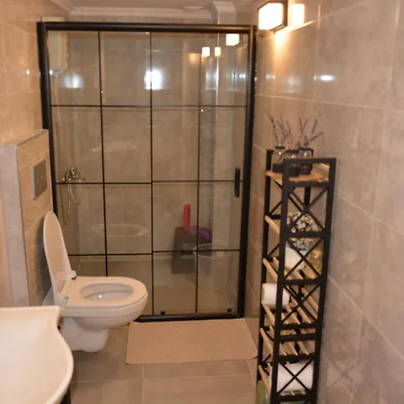 Apartment Fethiyede Evinizdeki Rahatligin Adresi 4 1 Salon 8 Yatak 2 Banyo Ihtiyaciniz Olan Tuem Esyalar Vardir *