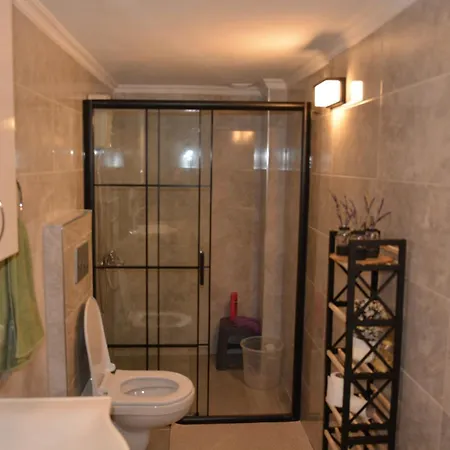Fethiyede Evinizdeki Rahatligin Adresi 4 1 Salon 8 Yatak 2 Banyo Ihtiyaciniz Olan Tuem Esyalar Vardir Apartment