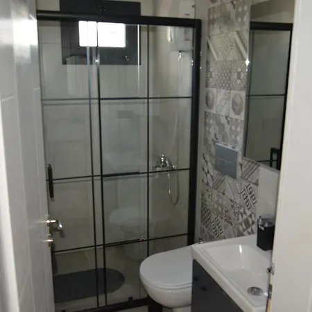 Apartment Fethiyede Evinizdeki Rahatligin Adresi 4 1 Salon 8 Yatak 2 Banyo Ihtiyaciniz Olan Tuem Esyalar Vardir