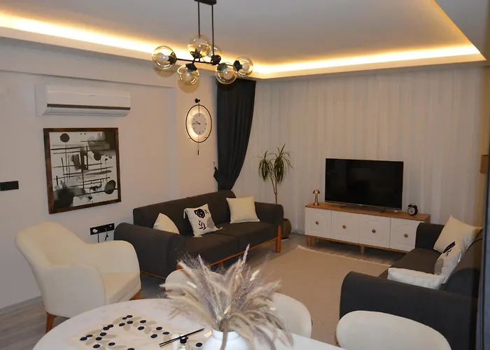 Fethiyede Evinizdeki Rahatligin Adresi 4 Oda 1 Salon 8 Yatak 2 Banyo Ihtiyaciniz Olan Tuem Esyalar Vardir * 费特希耶