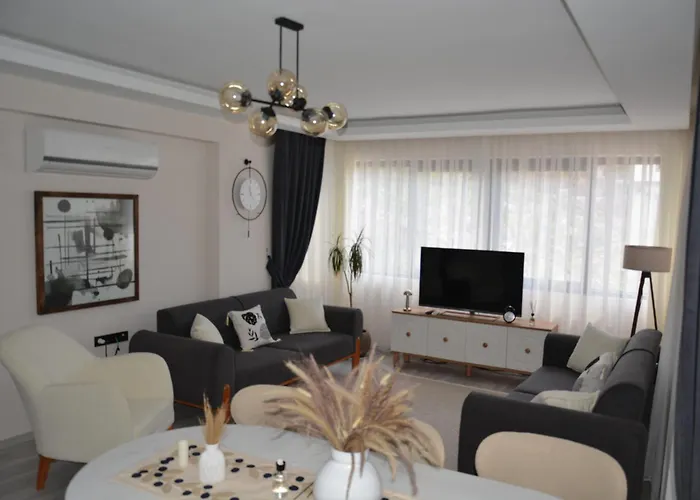 Fethiyede Evinizdeki Rahatligin Adresi 4 Oda 1 Salon 8 Yatak 2 Banyo Ihtiyaciniz Olan Tuem Esyalar Vardir * 费特希耶