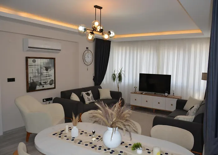 Fethiyede Evinizdeki Rahatligin Adresi 4 Oda 1 Salon 8 Yatak 2 Banyo Ihtiyaciniz Olan Tuem Esyalar Vardir 公寓