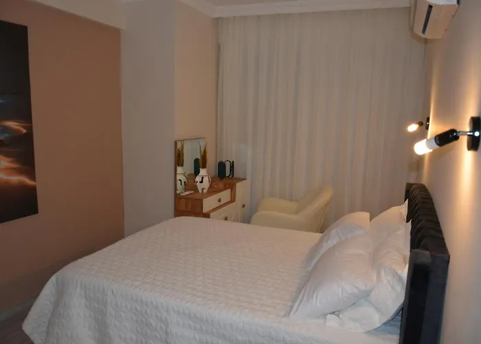 Fethiyede Evinizdeki Rahatligin Adresi 4 Oda 1 Salon 8 Yatak 2 Banyo Ihtiyaciniz Olan Tuem Esyalar Vardir * 费特希耶