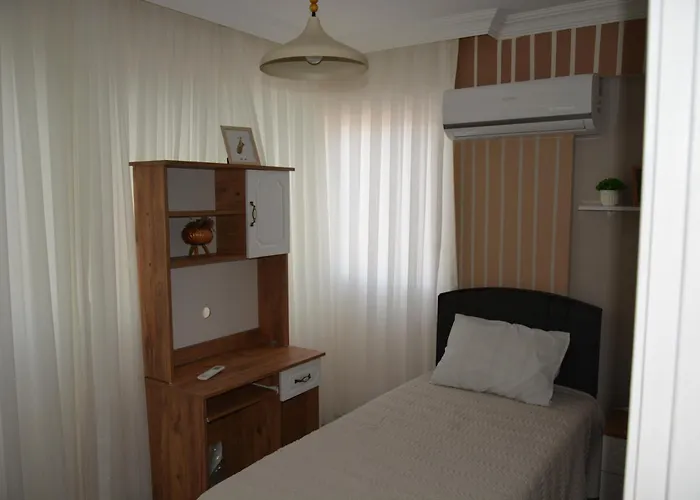 Fethiyede Evinizdeki Rahatligin Adresi 4 Oda 1 Salon 8 Yatak 2 Banyo Ihtiyaciniz Olan Tuem Esyalar Vardir 公寓