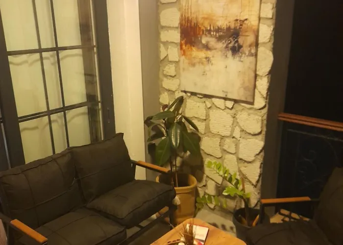 Fethiyede Evinizdeki Rahatligin Adresi 4 Oda 1 Salon 8 Yatak 2 Banyo Ihtiyaciniz Olan Tuem Esyalar Vardir *