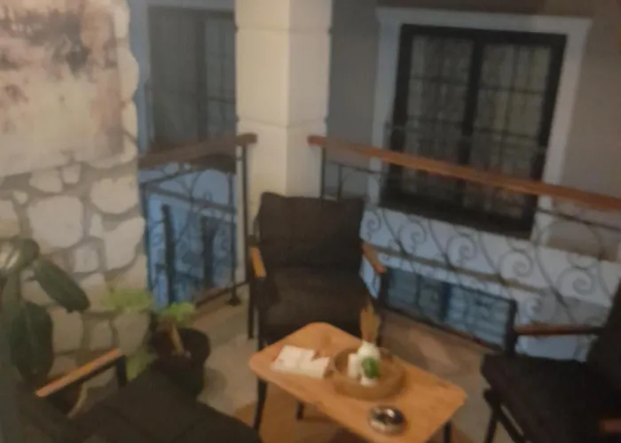 Fethiyede Evinizdeki Rahatligin Adresi 4 Oda 1 Salon 8 Yatak 2 Banyo Ihtiyaciniz Olan Tuem Esyalar Vardir 费特希耶